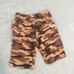 Newborn bottoms tan Camo